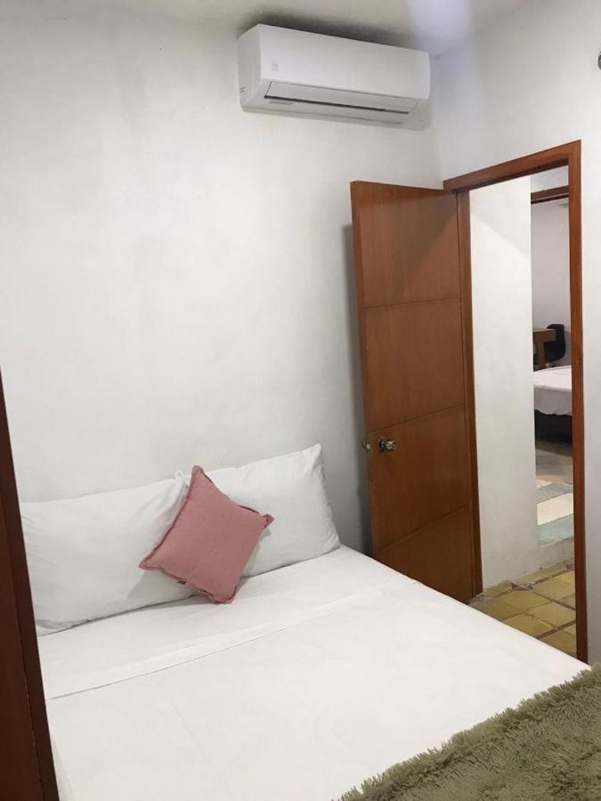 62 Hostal *
