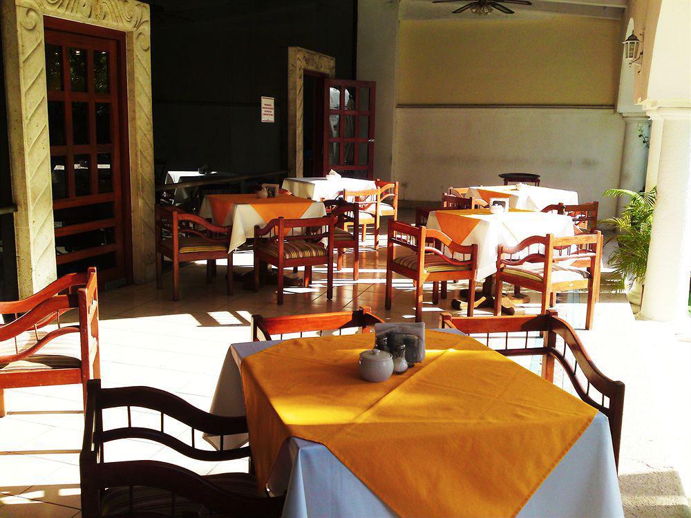 Montejo Palace 3*