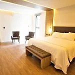 Hotel Plaza By Kavia