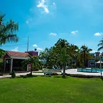Villas Paraiso Cardin