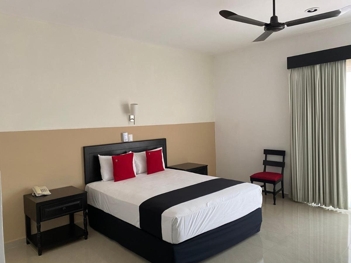 Hotel Siglo 21 - Frente Al Gran Museo Del Mundo Maya 3*