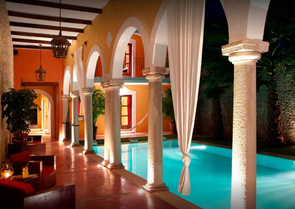 Hotel Hacienda 4*