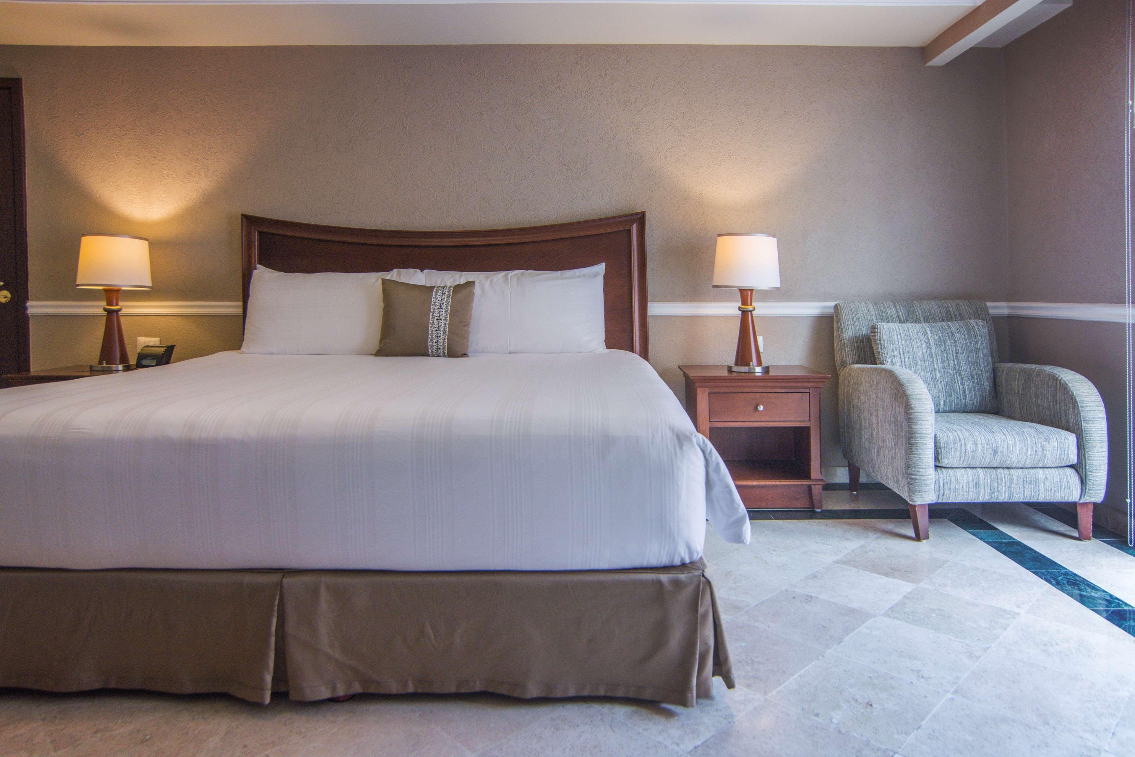 Mercedes Curio Collection By Hilton 4*
