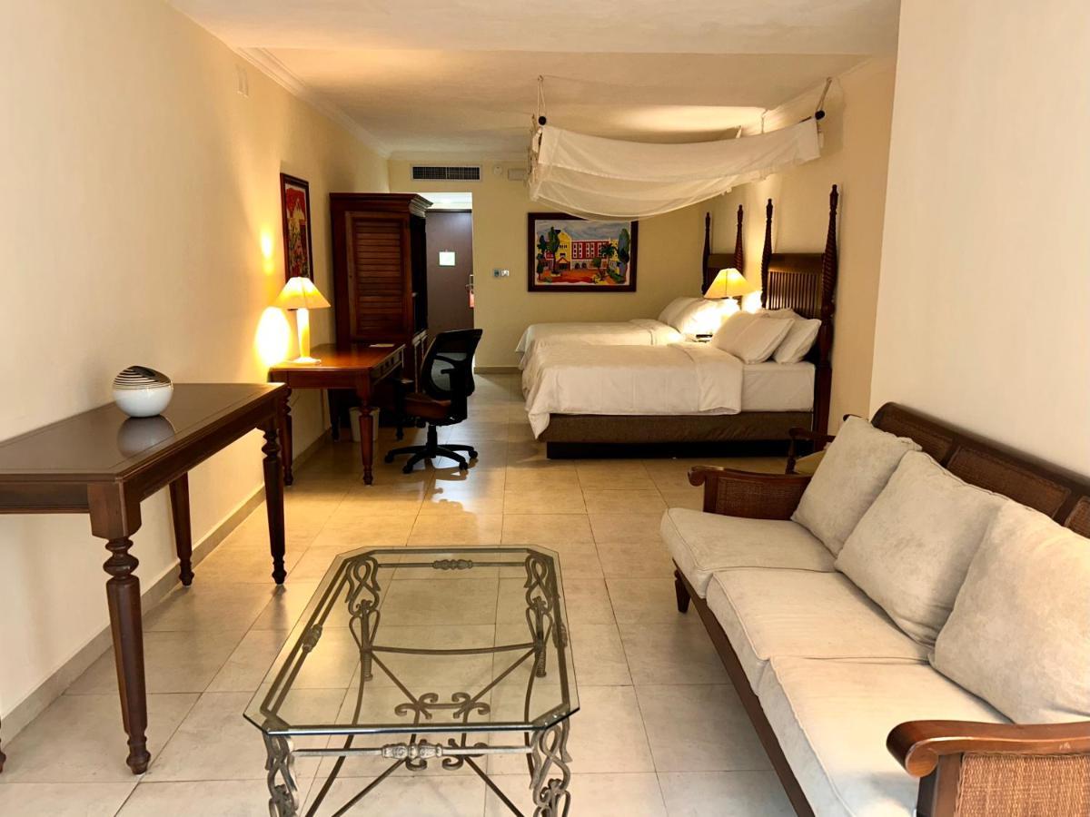 Hotel By Ihg Mérida