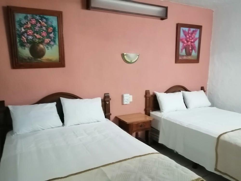 Hotel Santa Lucia Merida