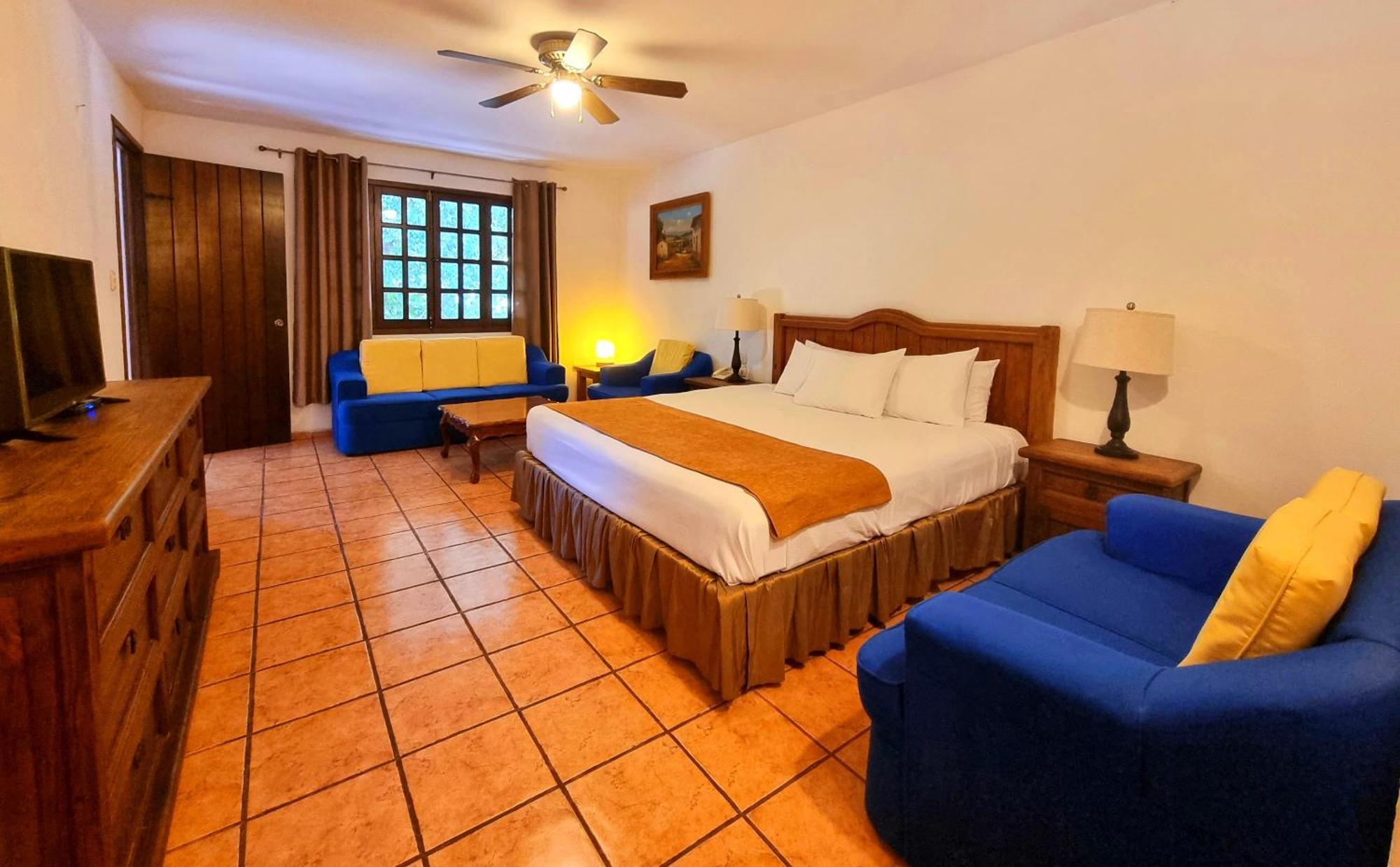 Hotel Holly 4*