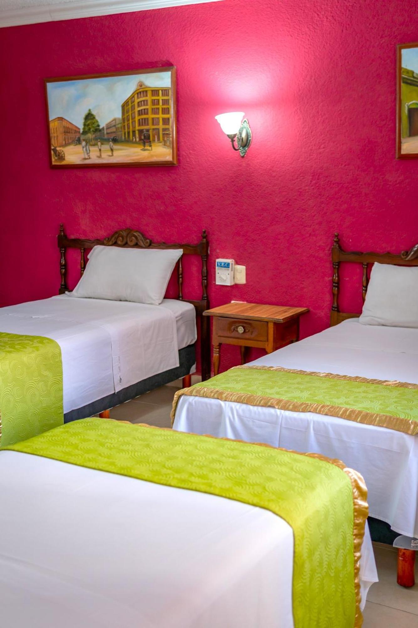 Santa Lucia Hotel