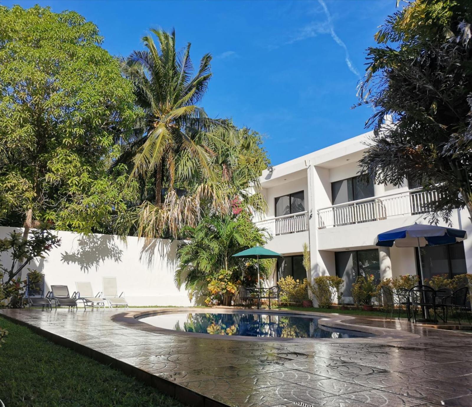 Hotel Holly 4*
