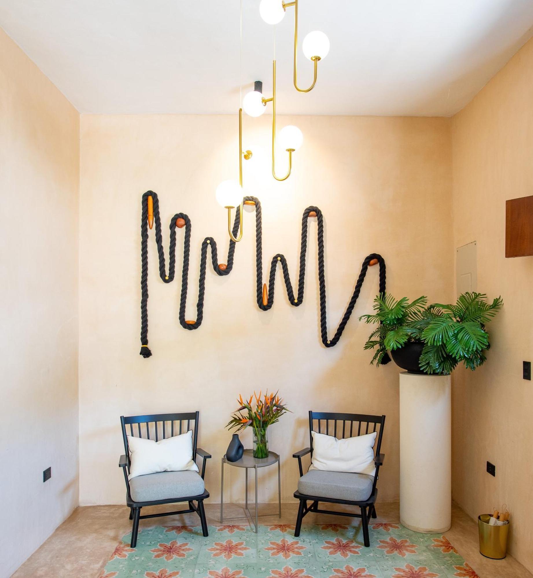Spectacular Newly Remodelled Colonial House With Plunge Pool Mérida