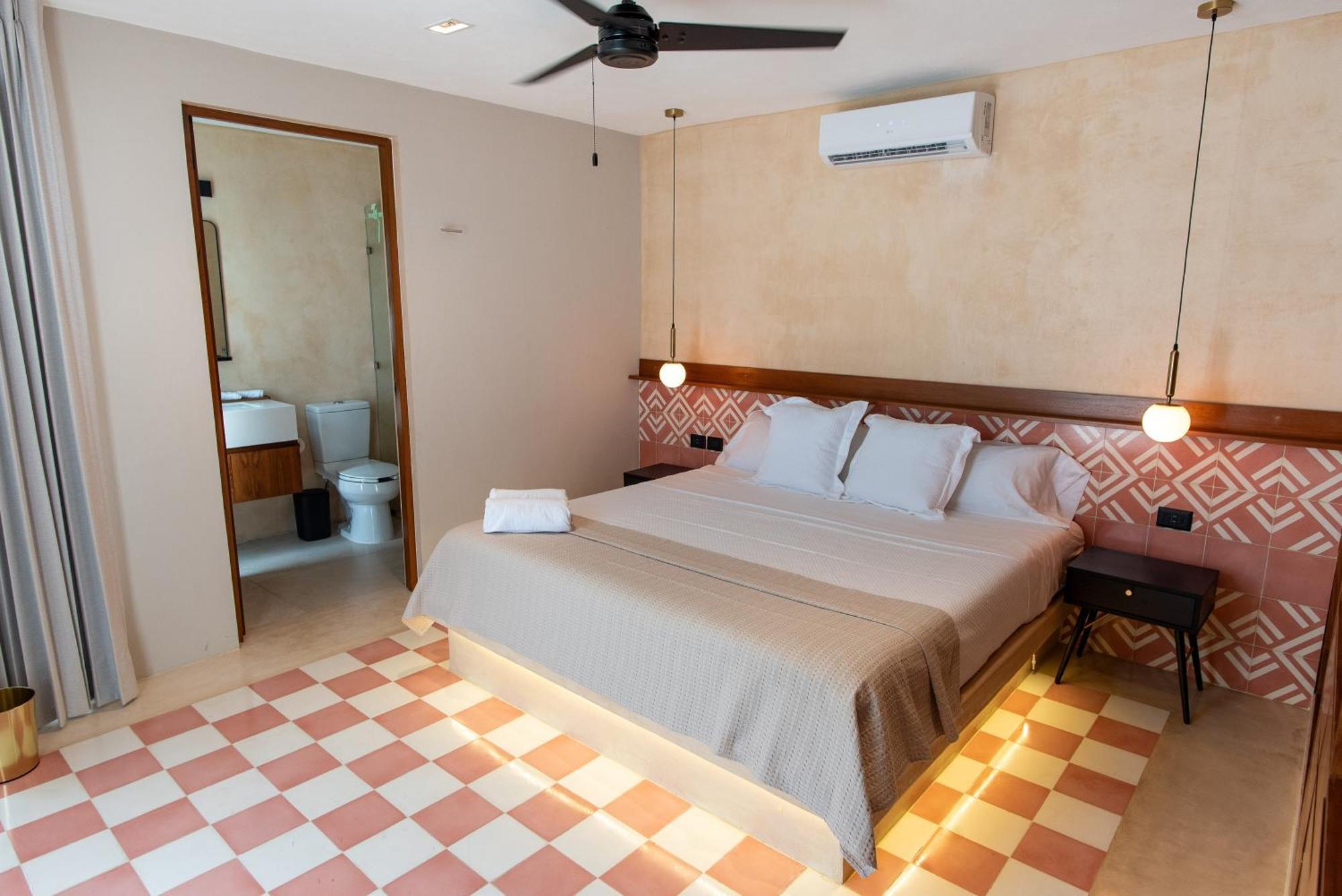 Spectacular Newly Remodelled Colonial House With Plunge Pool Mérida