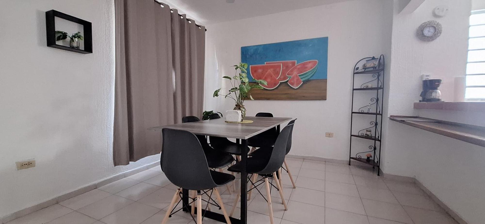 Casa En Puesta Del Sol/excelente Ubicación/2 Hab/wifi/netflix/super Comoda * Mérida