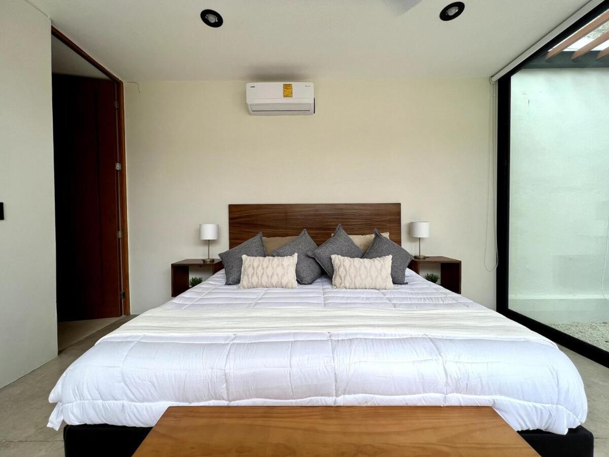 Lux In The Center Of Merida, Swimming Pool Villa *