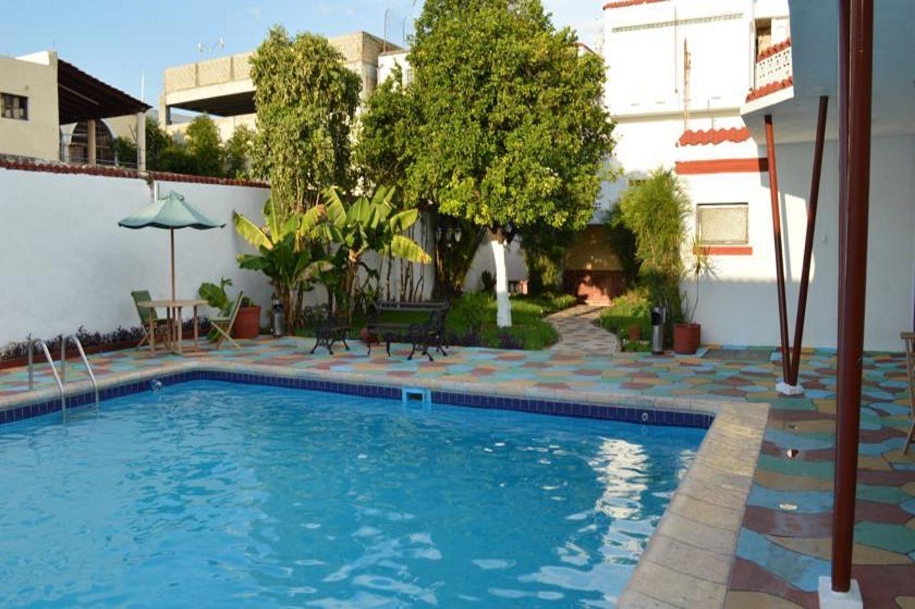 Colon Hotel