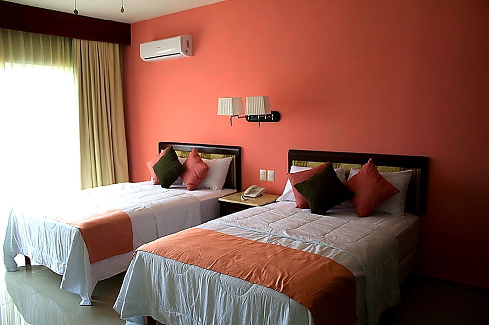 Hotel Siglo 21 - Frente Al Gran Museo Del Mundo Maya 3*
