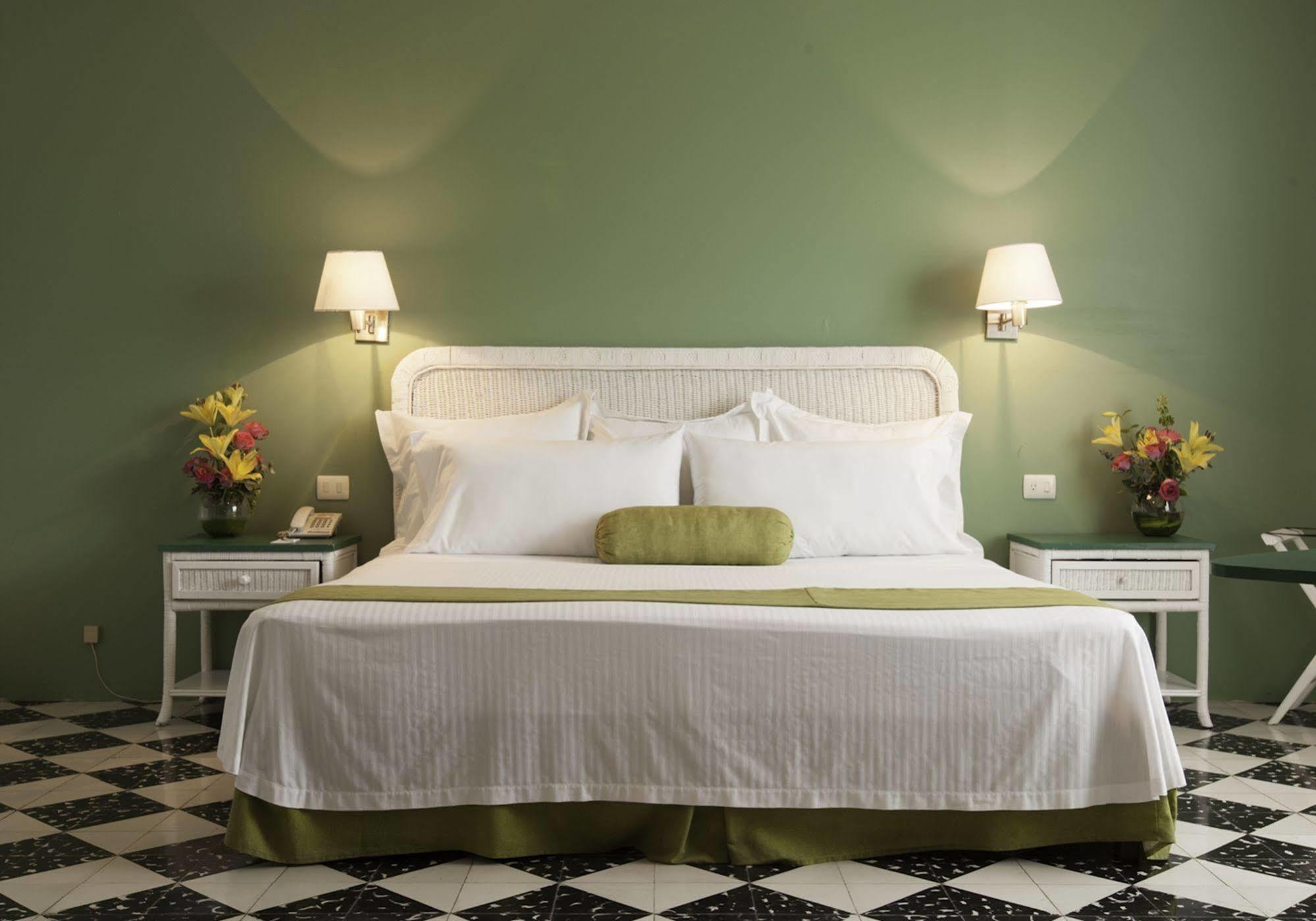 Misión Panamericana Hotel