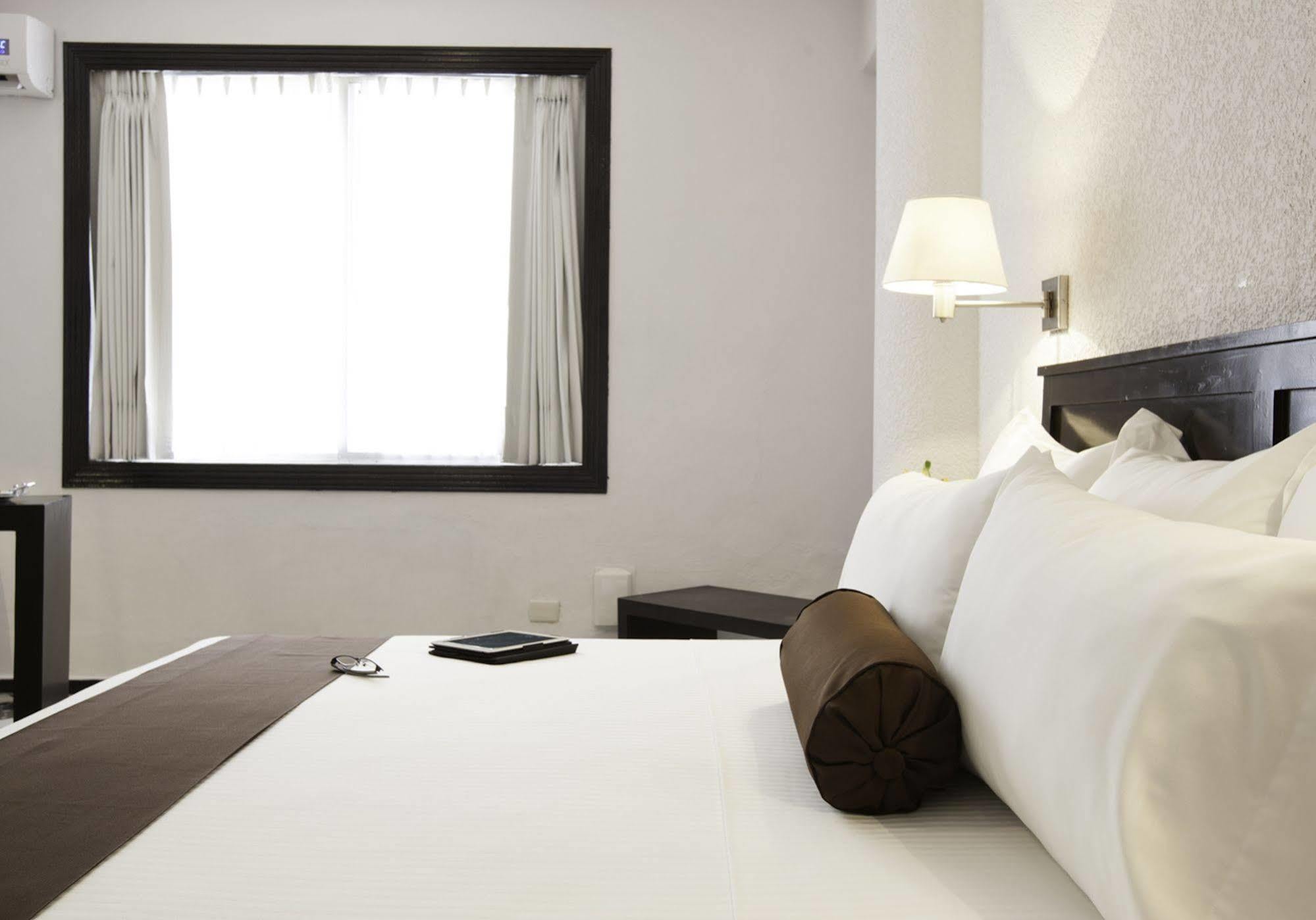 Misión Panamericana Hotel
