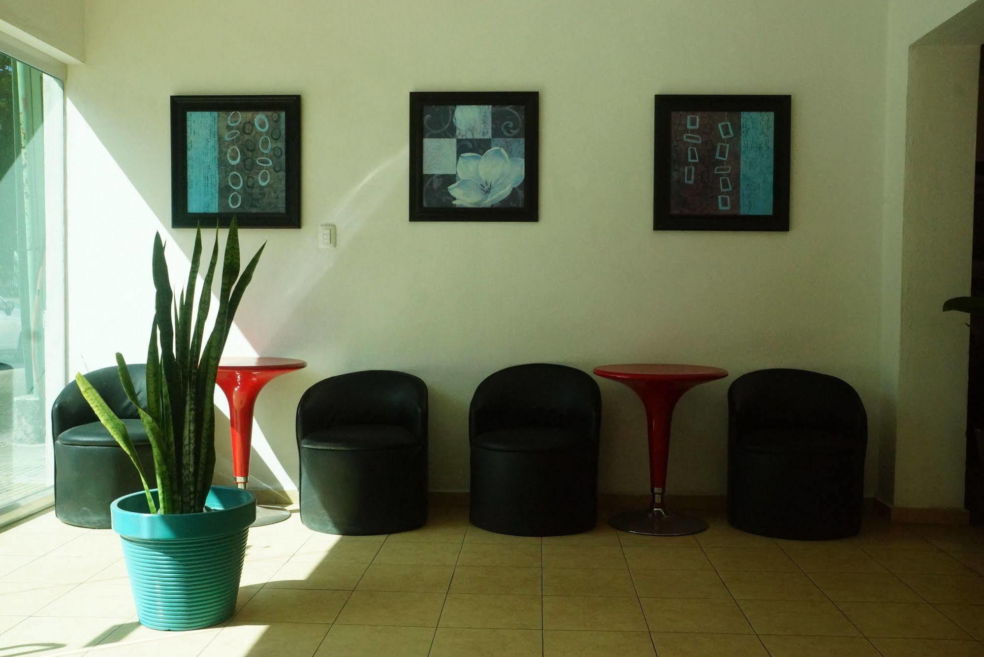 Dalias Hotel