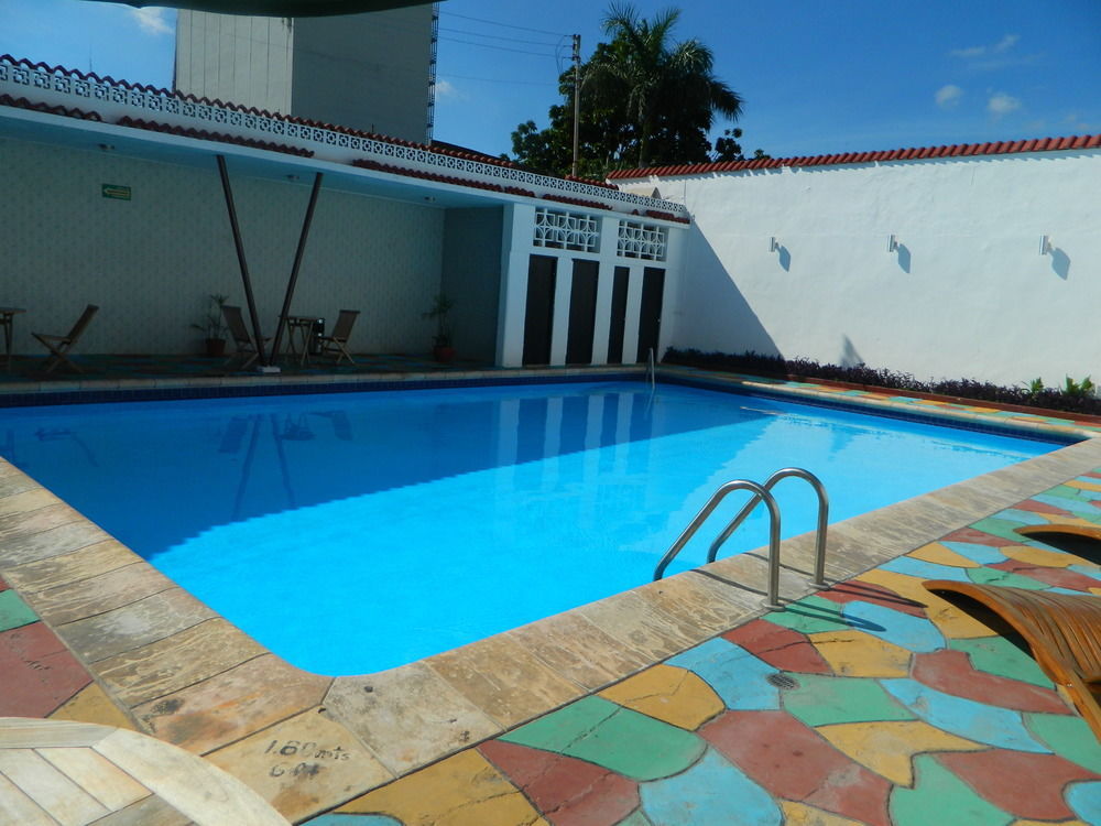 Colon Hotel 3*