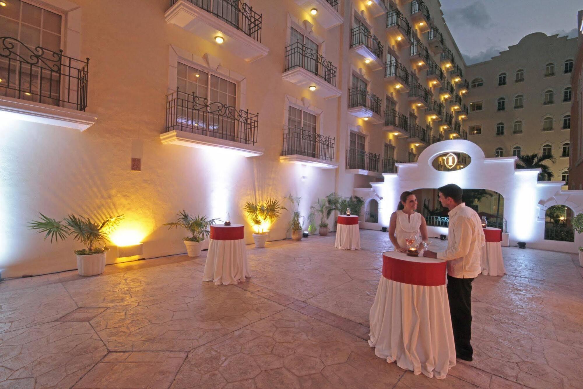 Mercedes Curio Collection By Hilton Hotel